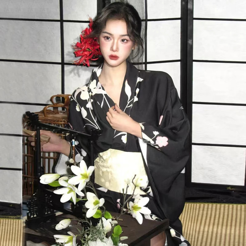 Black Japanese Kimono Gothic A - Asian Cosplay Anime incelemesi ve fiyatı