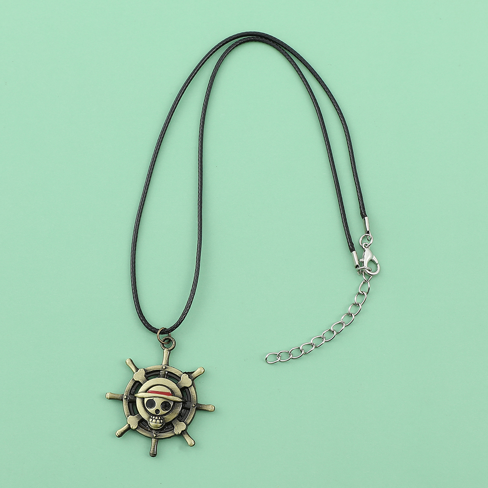 One Piece Skull Logo Necklace  - Anime Cosplay Luffy incelemesi ve fiyatı